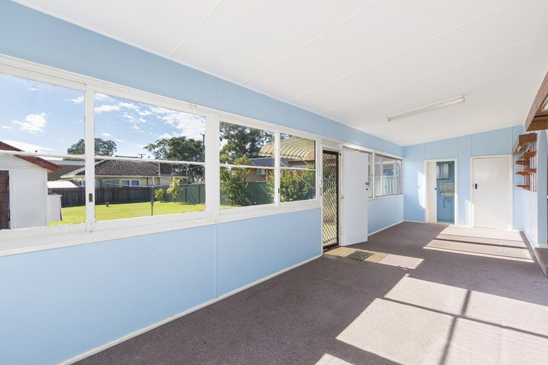 11 Sixth Avenue LOFTUS 3