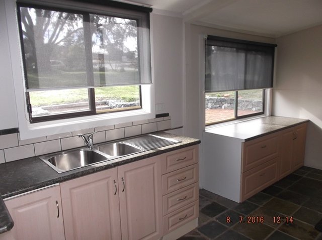 11 Snowy Mountains Highway ADELONG 3