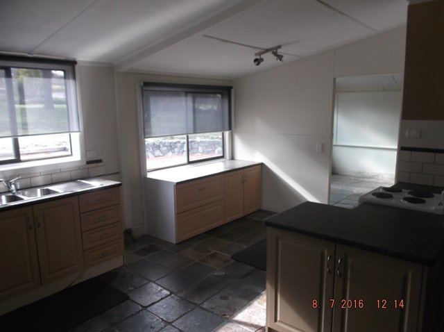 11 Snowy Mountains Highway ADELONG 4