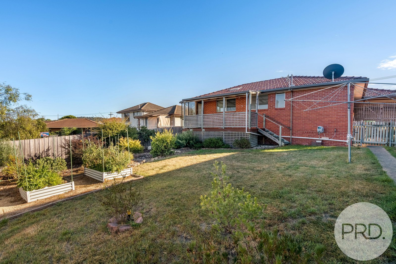 11 Somers Way HOWRAH 15