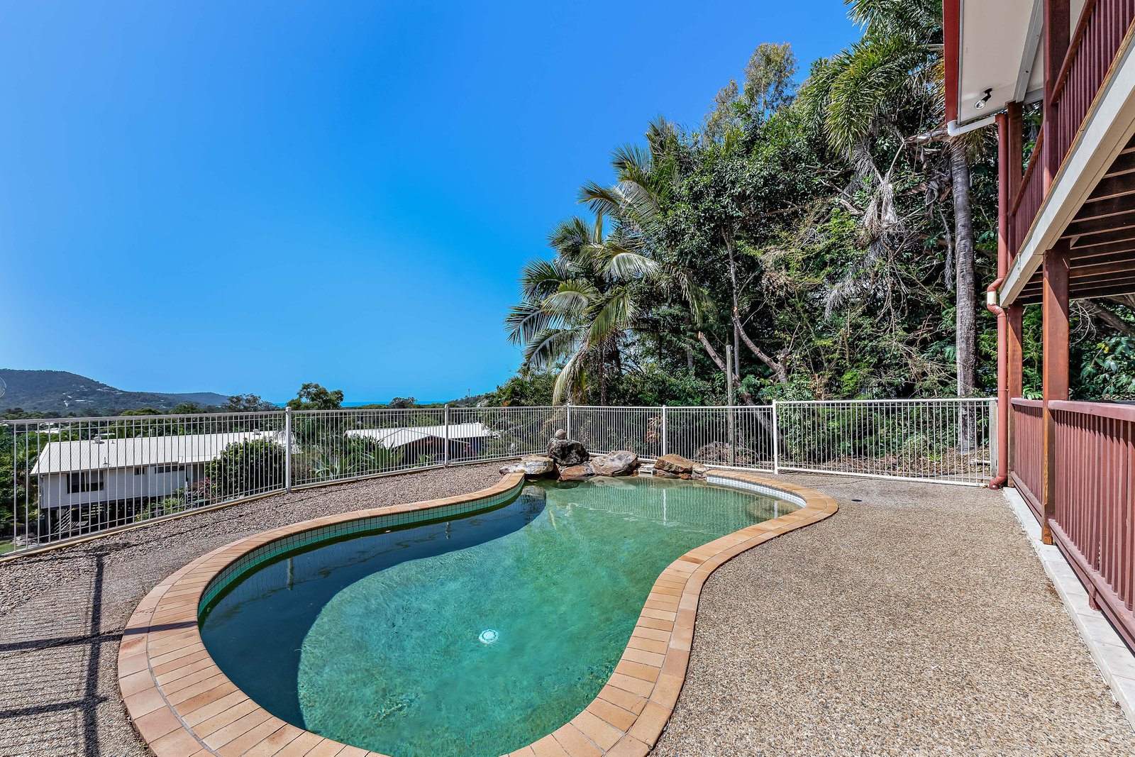 11 South Molle Boulevard CANNONVALE 15