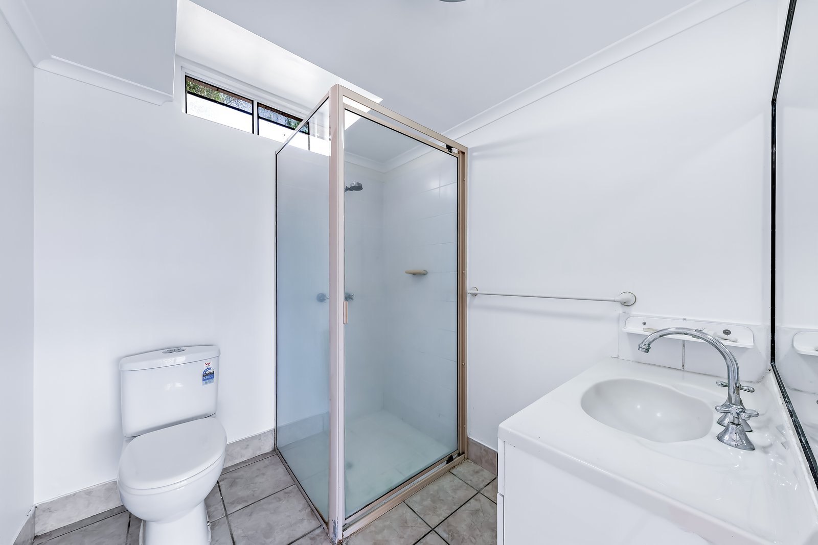 11 South Molle Boulevard CANNONVALE 19