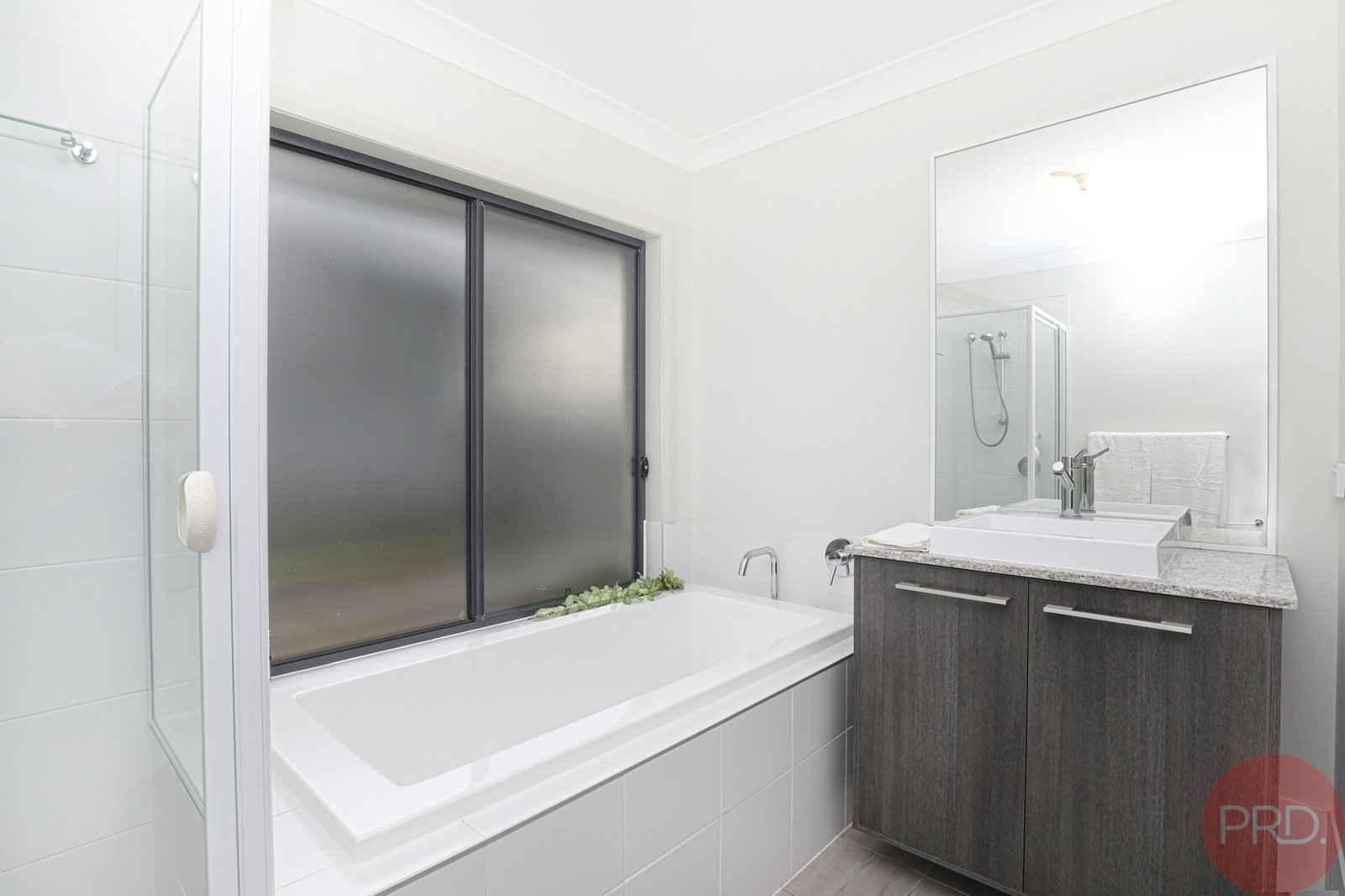 11 Spring Street EAST BRANXTON 14