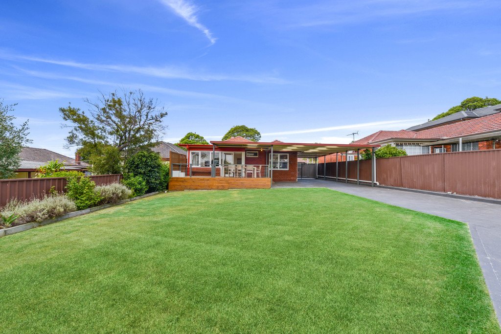 11 St Elmo Parade KINGSGROVE 8