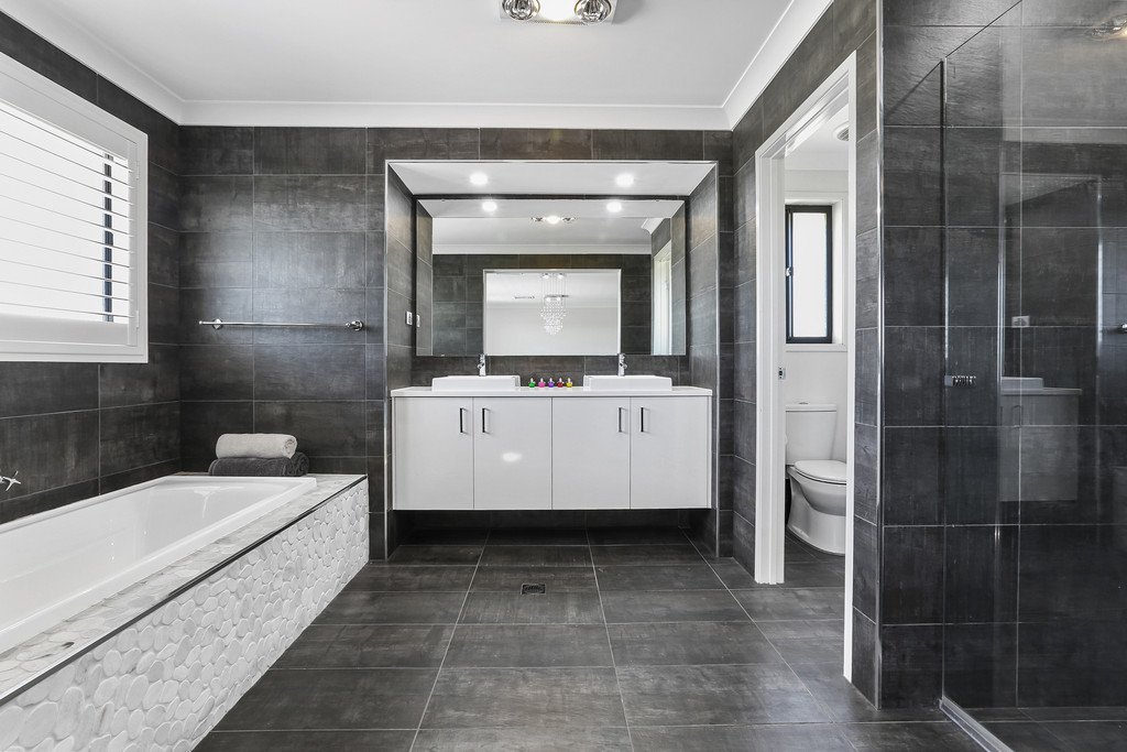 11 Stockyard Crescent HORSLEY 7