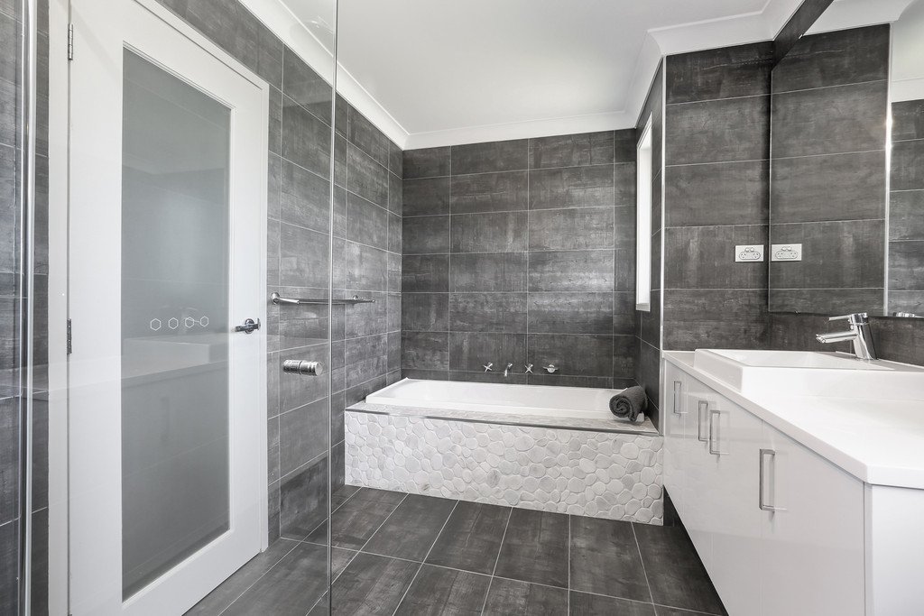 11 Stockyard Crescent HORSLEY 9