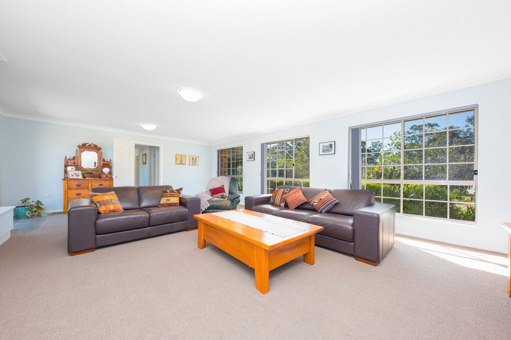 11 Storks Rd  GLEN OAK 5