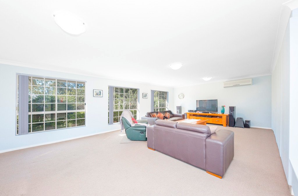 11 Storks Rd  GLEN OAK 6