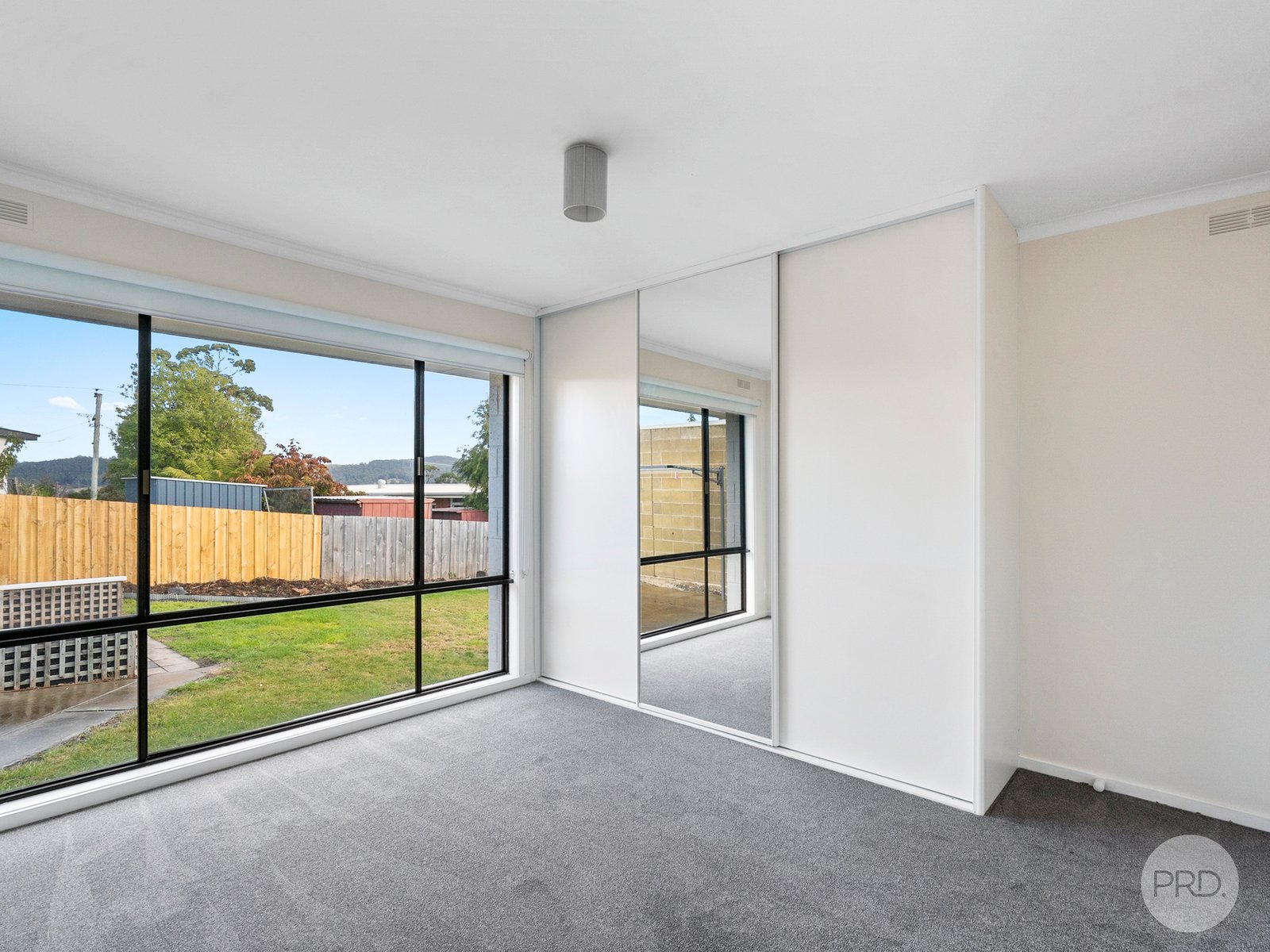 11 Suande Place KINGSTON 7