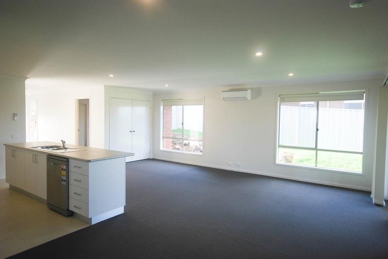 11 Sunvale Crescent ESTELLA 5