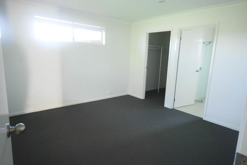 11 Sunvale Crescent ESTELLA 6