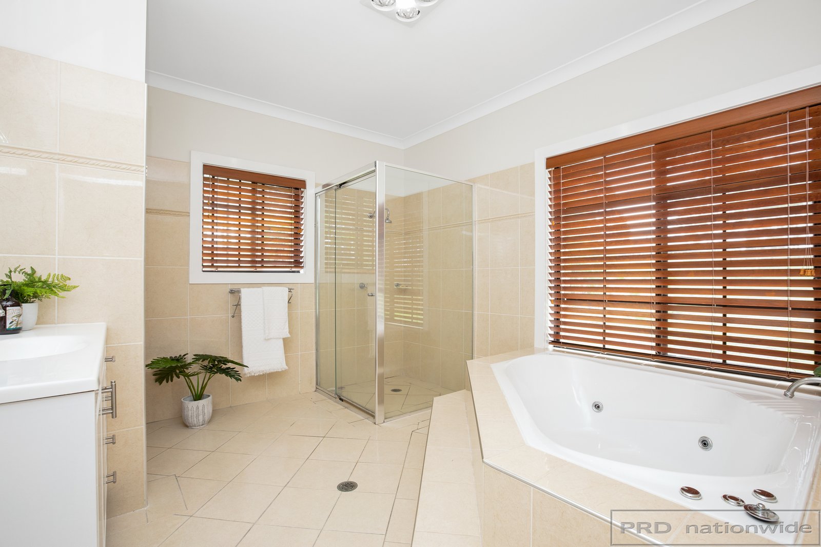 11 Sutton Grove BRANXTON 5
