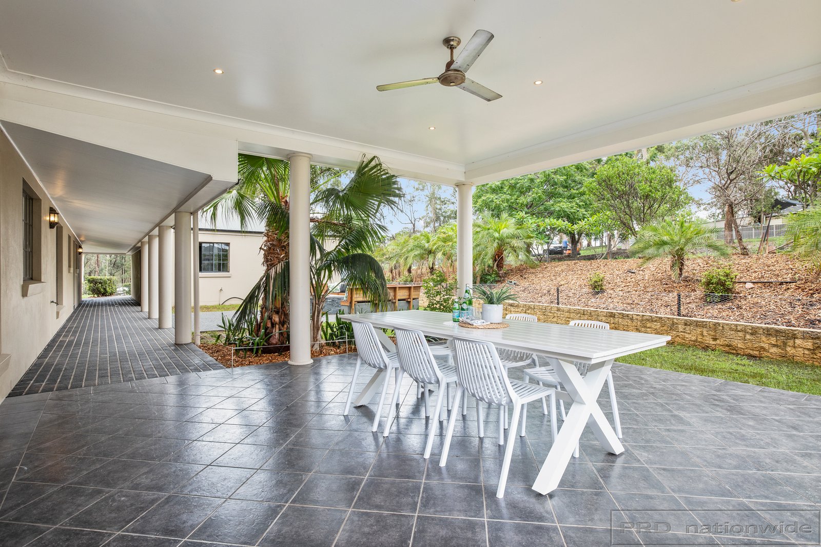 11 Sutton Grove BRANXTON 12