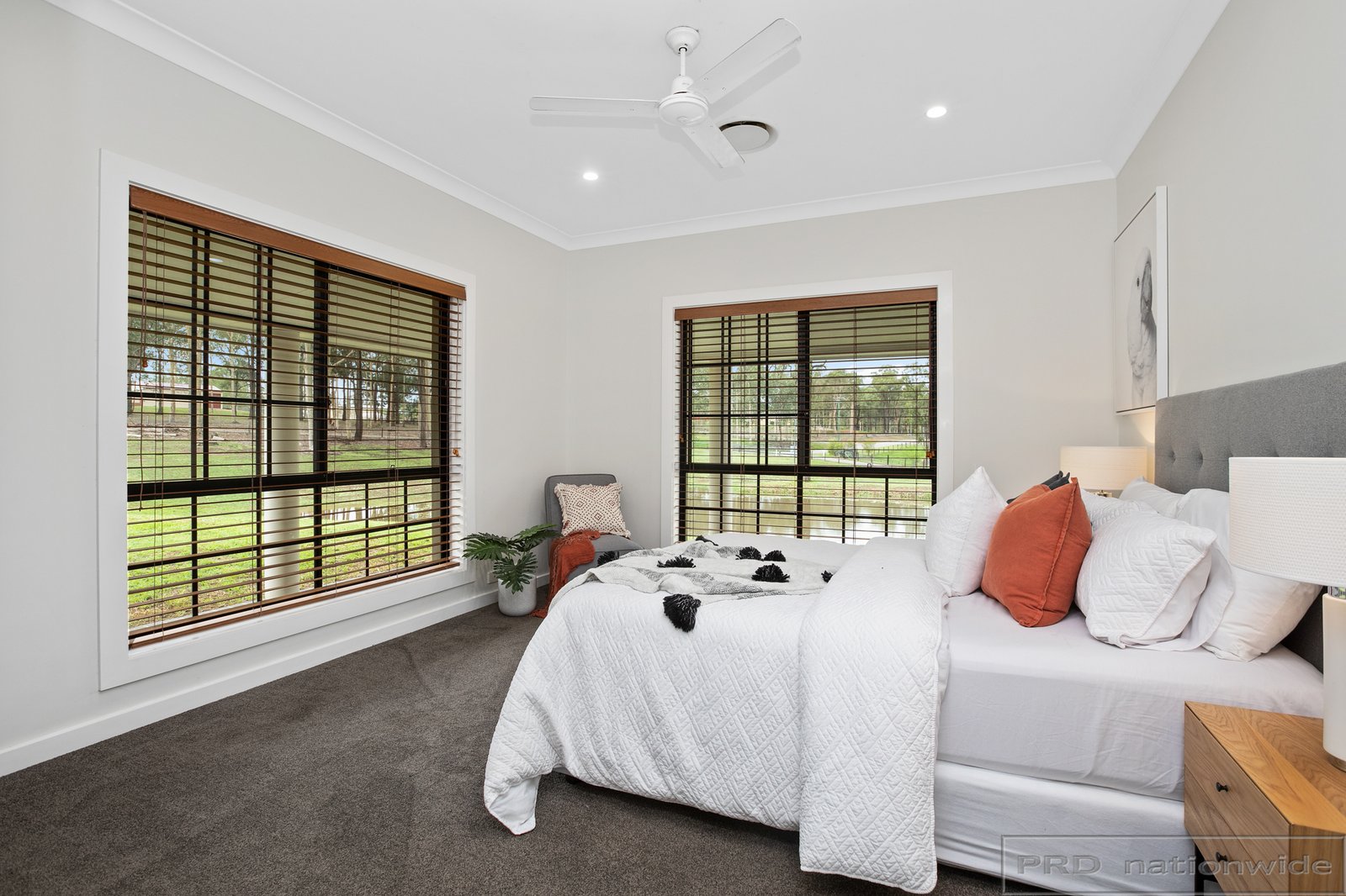 11 Sutton Grove BRANXTON 15