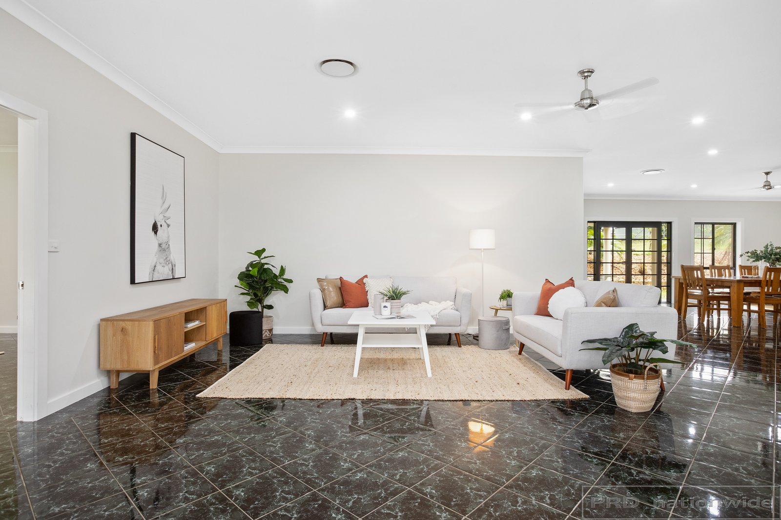 11 Sutton Grove BRANXTON 18