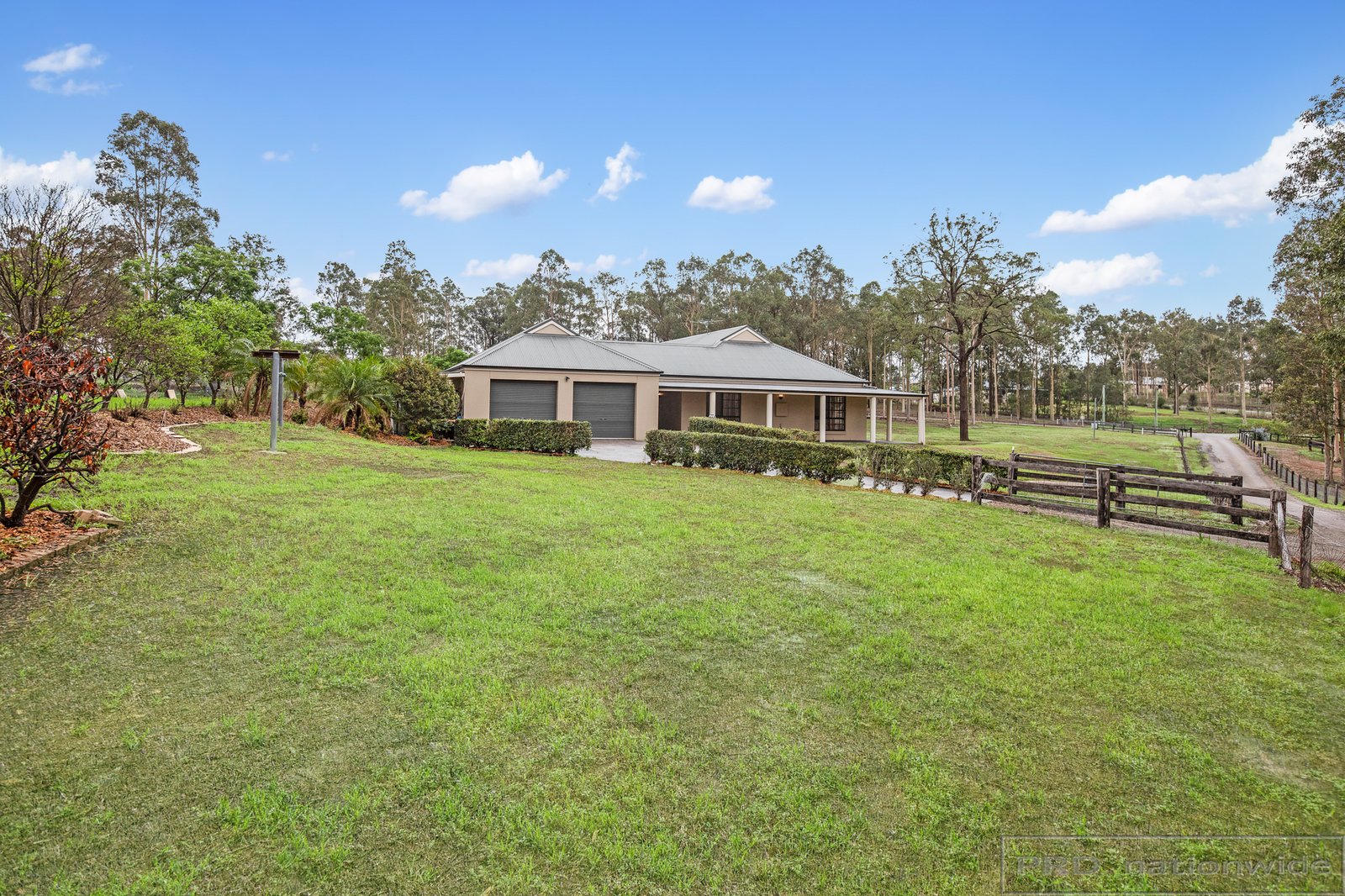11 Sutton Grove BRANXTON 24