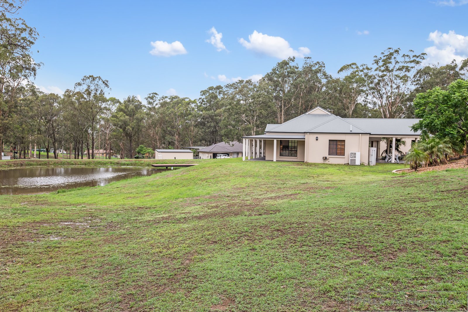 11 Sutton Grove BRANXTON 29