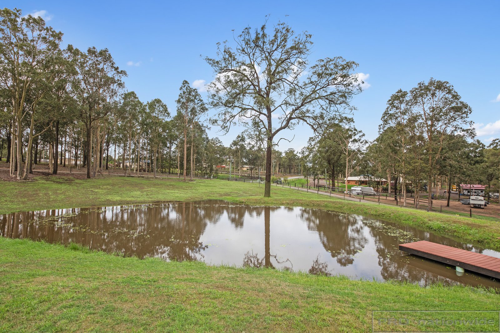 11 Sutton Grove BRANXTON 31