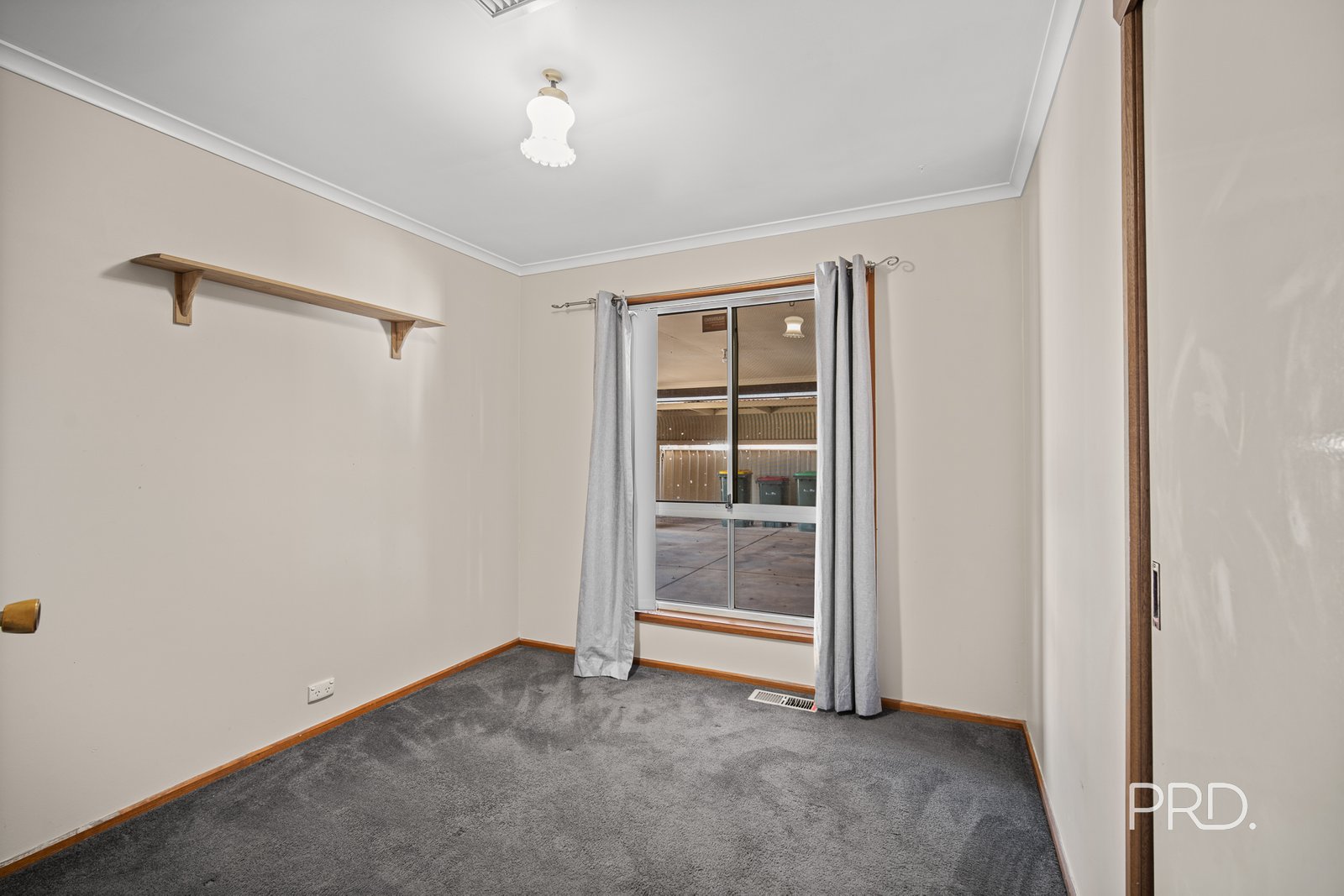 11 Swan Street ASHMONT 9