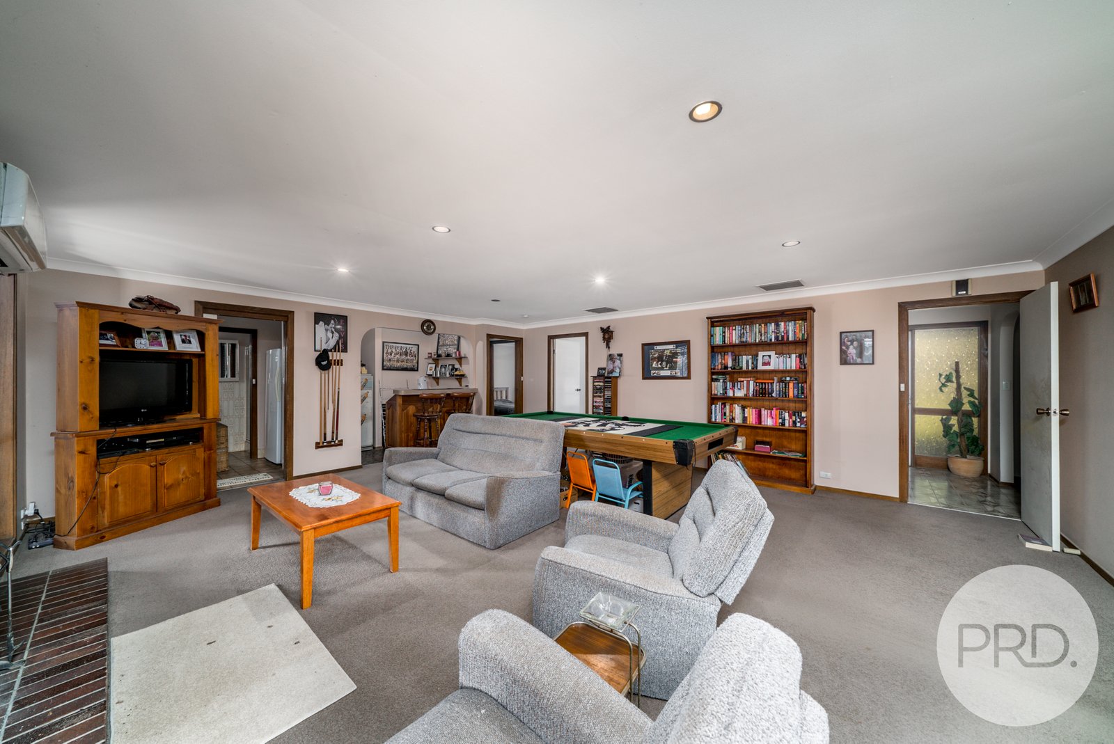 11 Sycamore Road LAKE ALBERT 6