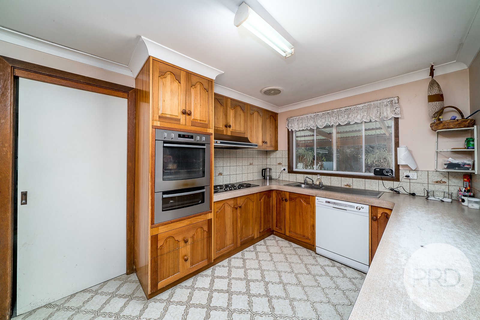 11 Sycamore Road LAKE ALBERT 7