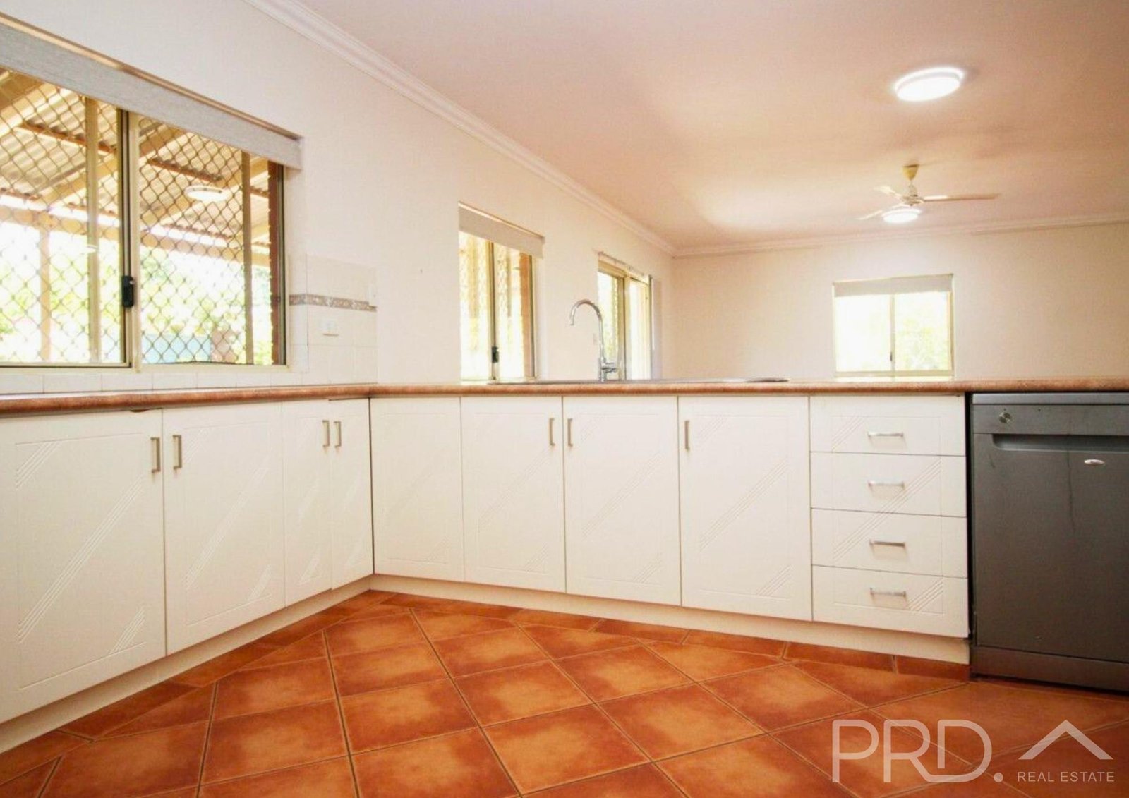 11 Talbot Court NICKOL 9