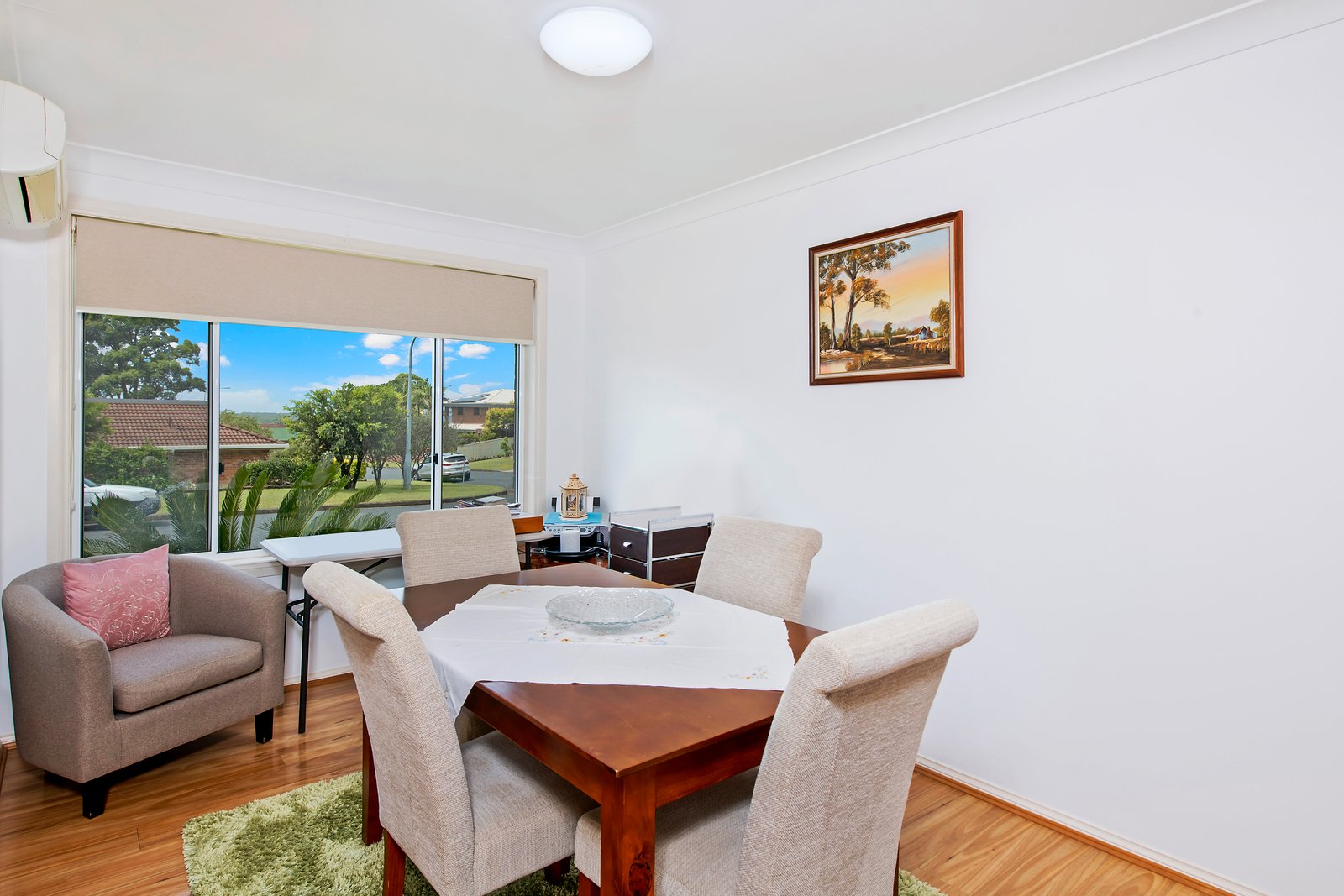 1/1 Tallowood Close LAURIETON 4