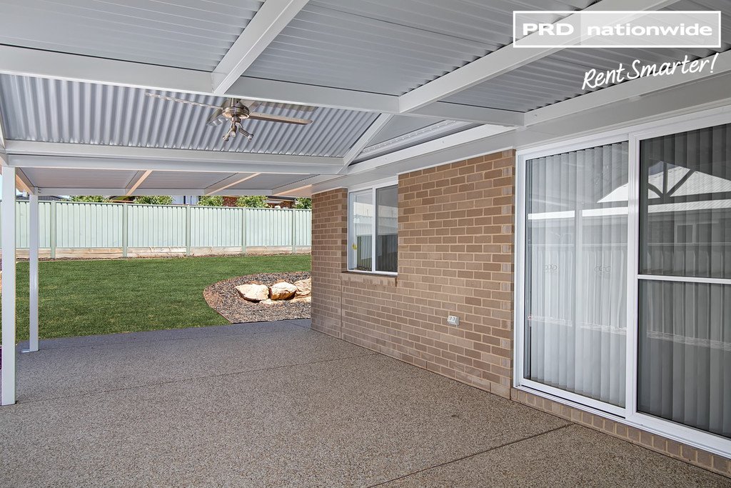 11 Tantoon Circuit FOREST HILL 13