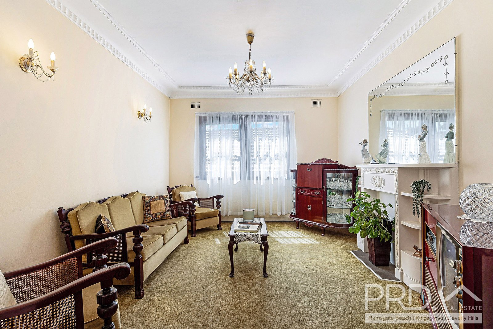 11 Tarrilli Street BEVERLY HILLS 2