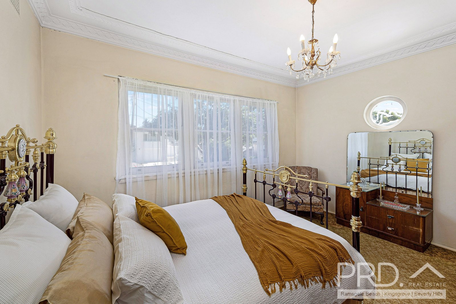 11 Tarrilli Street BEVERLY HILLS 6