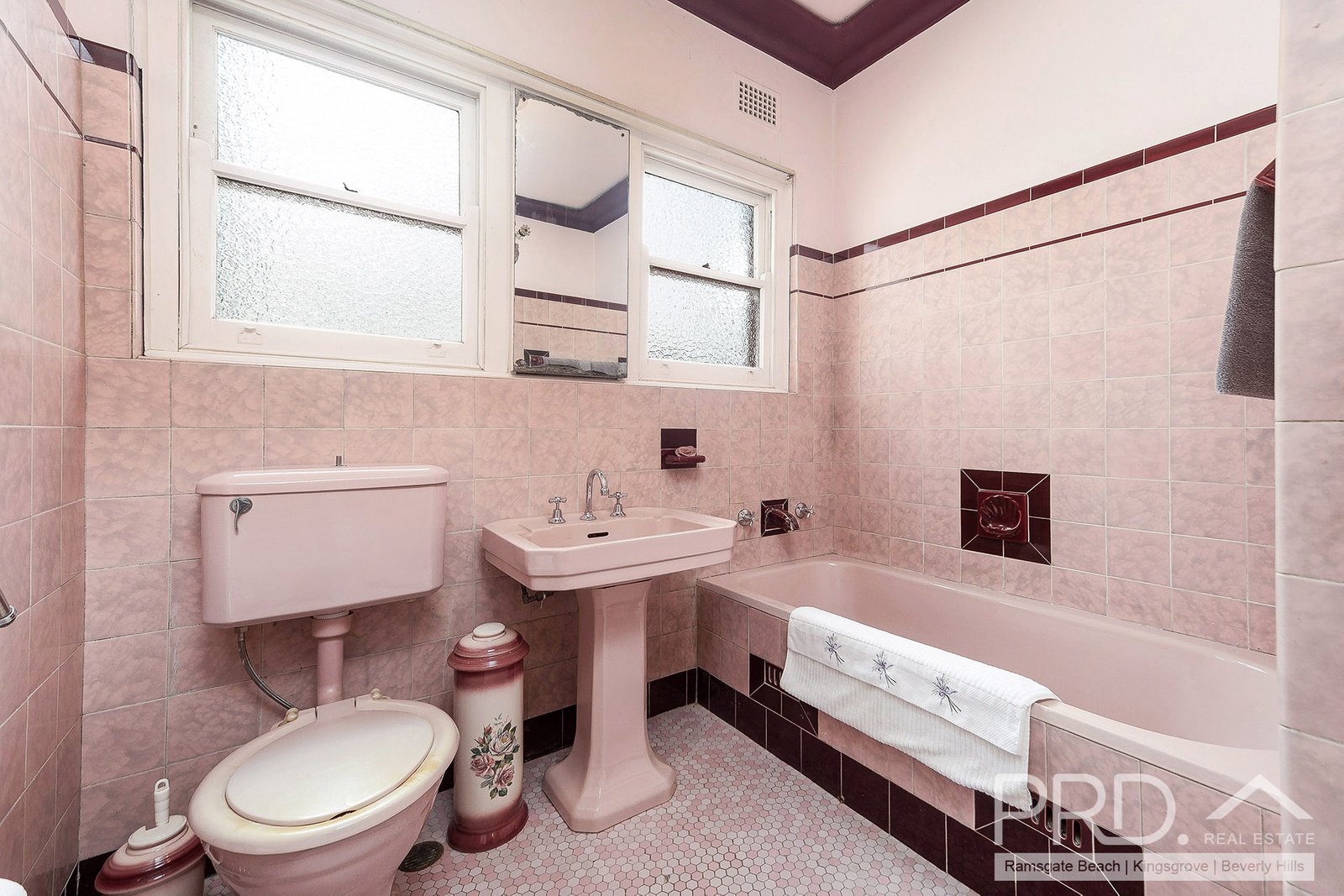 11 Tarrilli Street BEVERLY HILLS 7