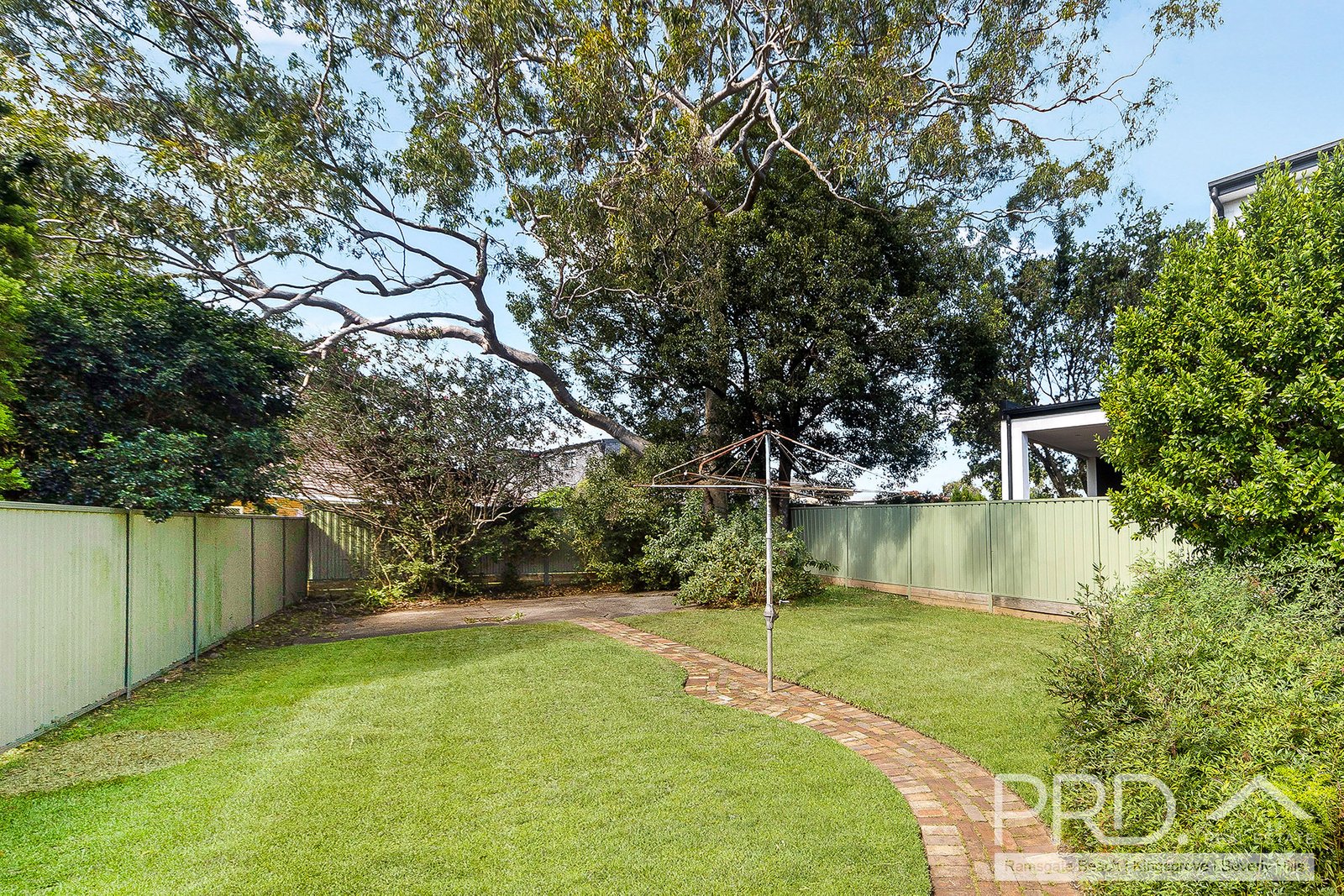 11 Tarrilli Street BEVERLY HILLS 9