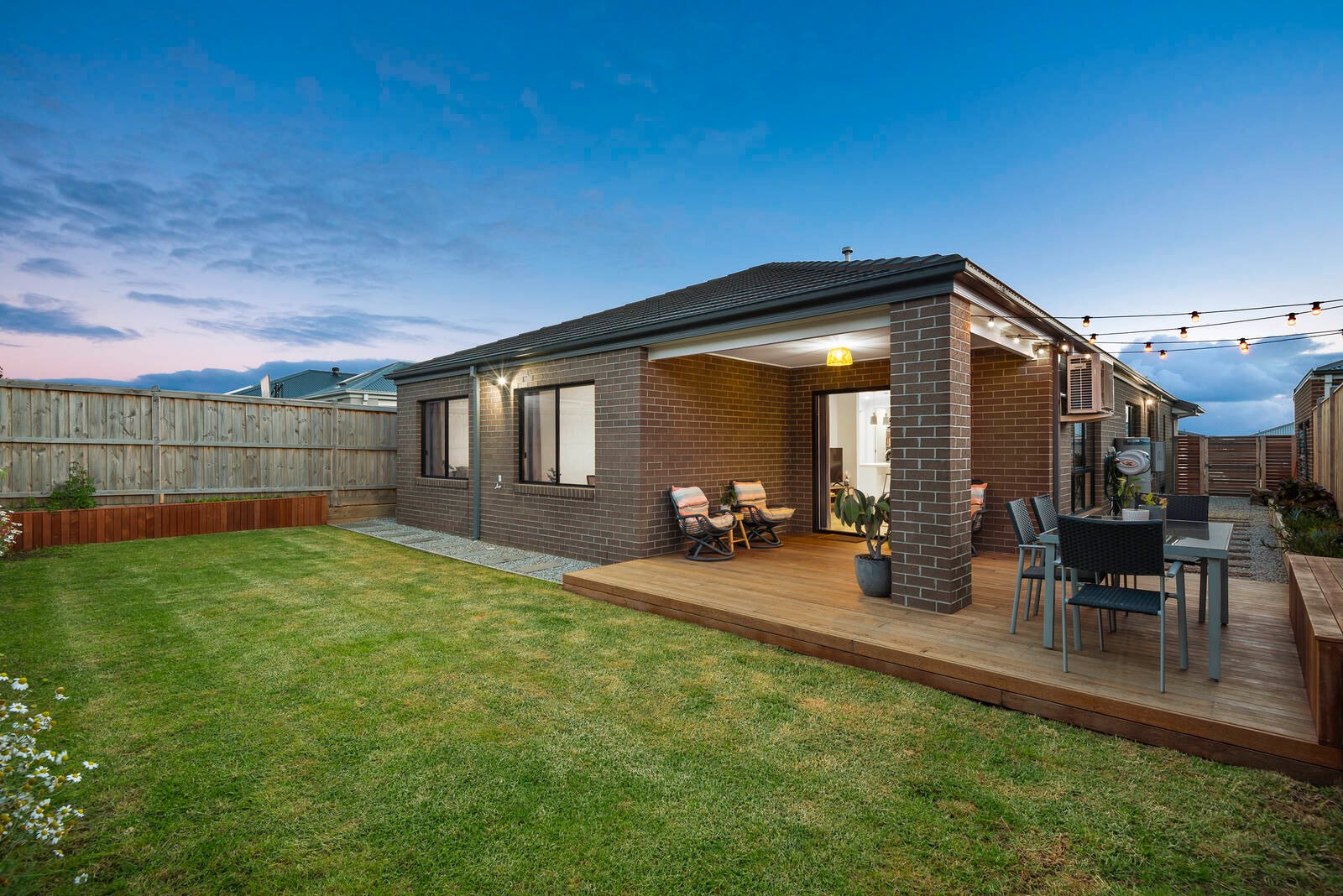 Real Estate and Property in 11 Tenterfield Street, Armstrong Creek, VIC