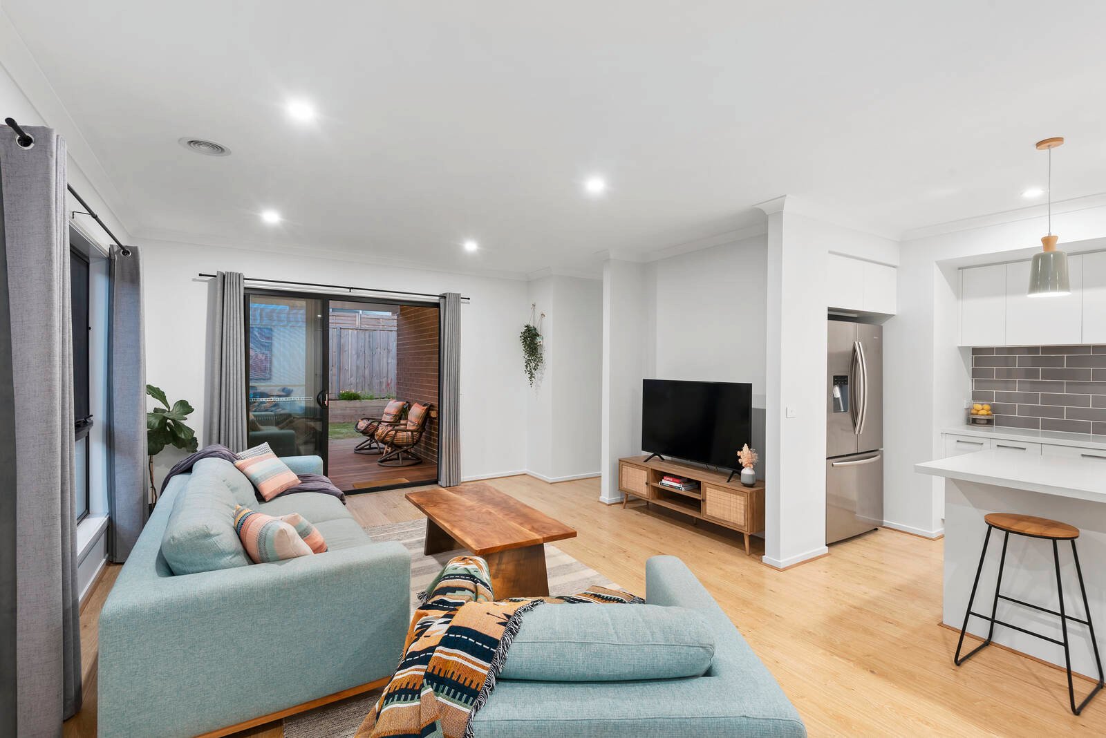 Real Estate and Property in 11 Tenterfield Street, Armstrong Creek, VIC