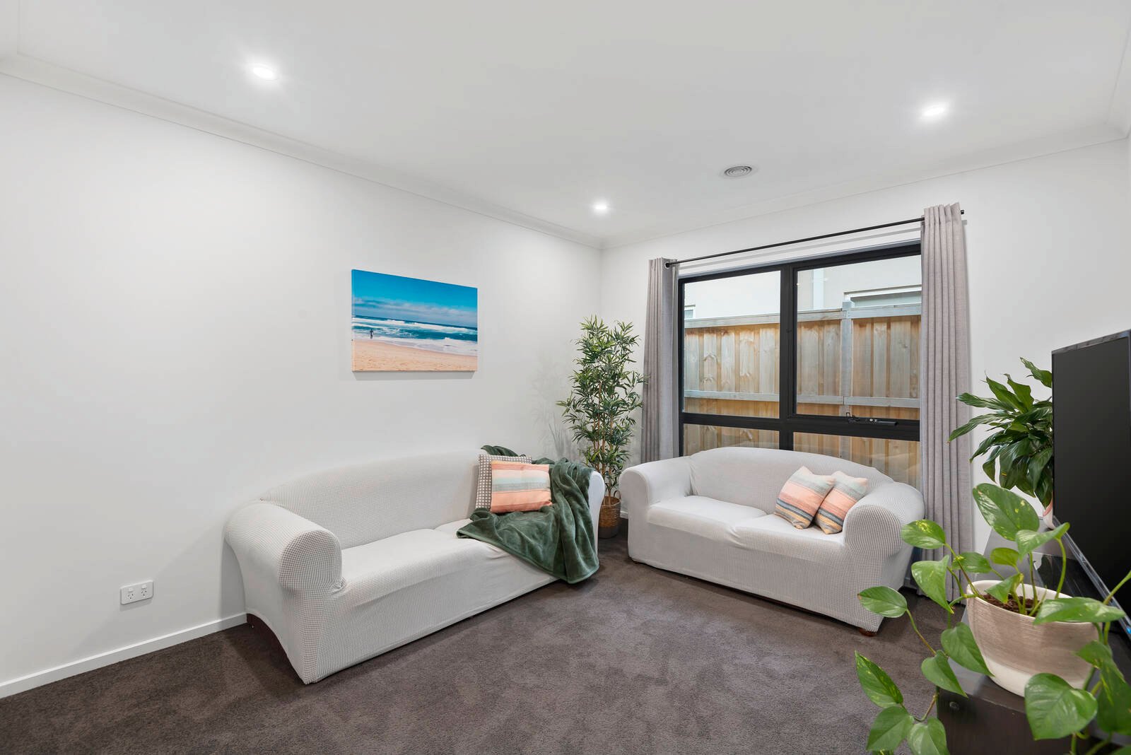 Real Estate and Property in 11 Tenterfield Street, Armstrong Creek, VIC