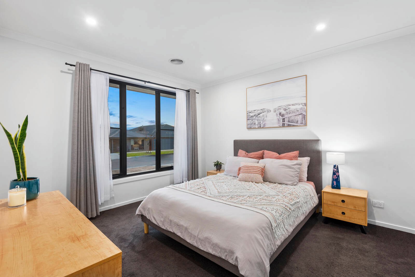 Real Estate and Property in 11 Tenterfield Street, Armstrong Creek, VIC