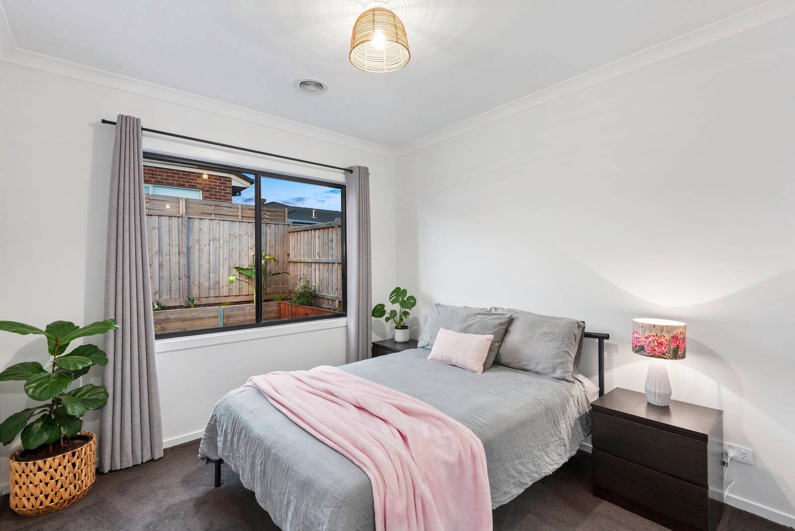 Real Estate and Property in 11 Tenterfield Street, Armstrong Creek, VIC