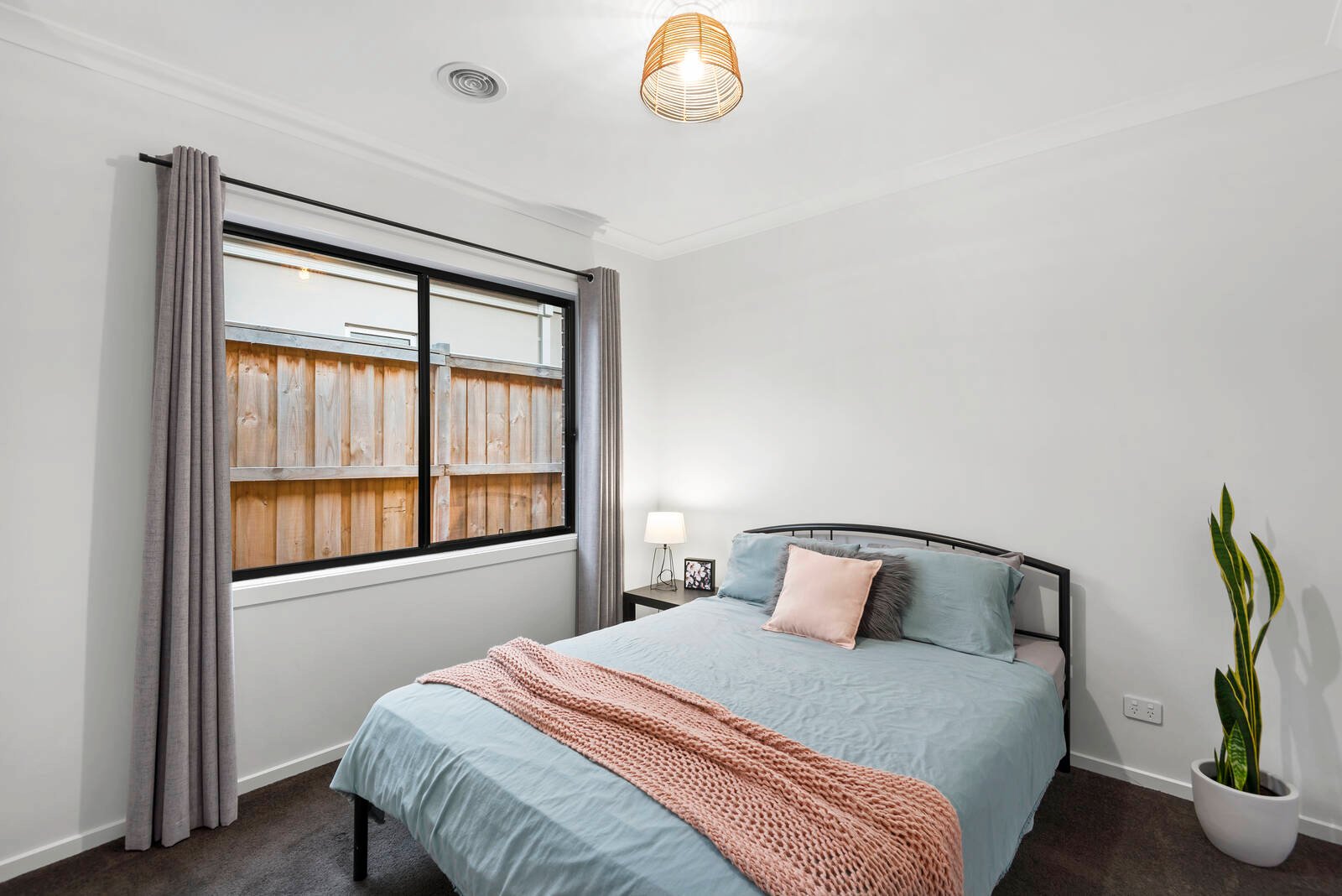 Real Estate and Property in 11 Tenterfield Street, Armstrong Creek, VIC