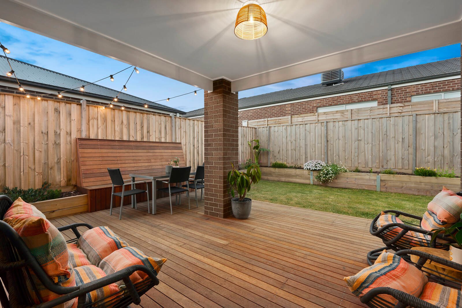 Real Estate and Property in 11 Tenterfield Street, Armstrong Creek, VIC