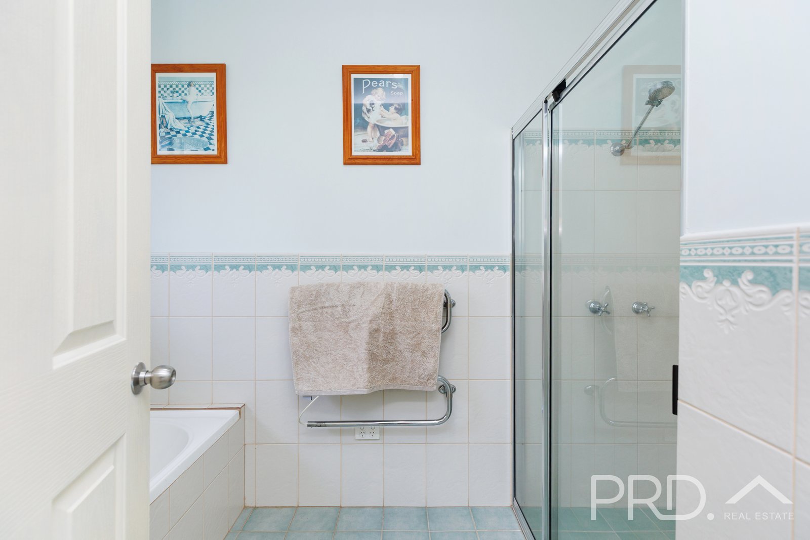 11 The Pavilion  TUMUT 13