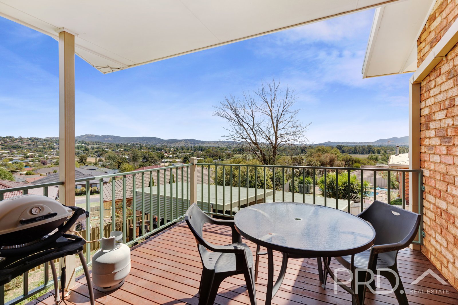 11 The Pavilion  TUMUT 17