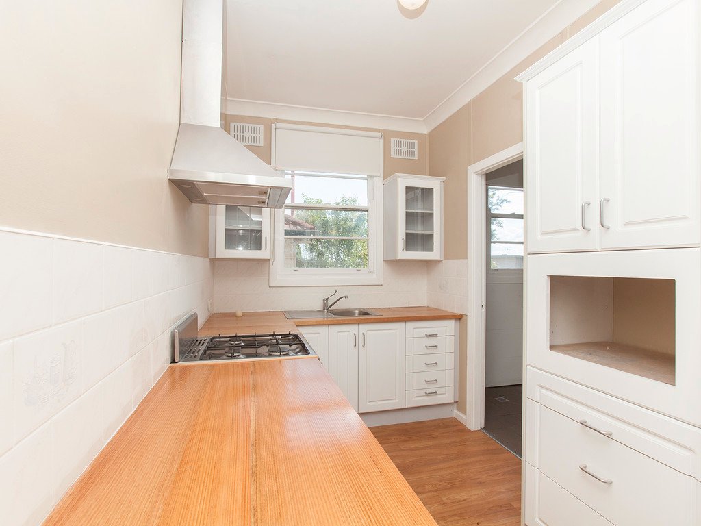 11 Third Avenue RUTHERFORD 6
