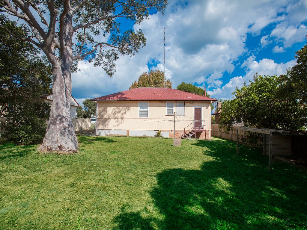 11 Third Avenue RUTHERFORD 13