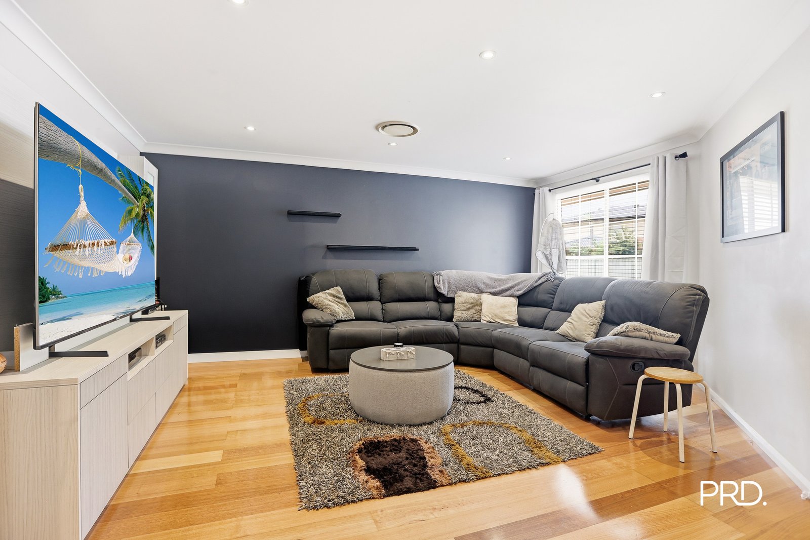 11 Thornbill Crescent GLENMORE PARK 2