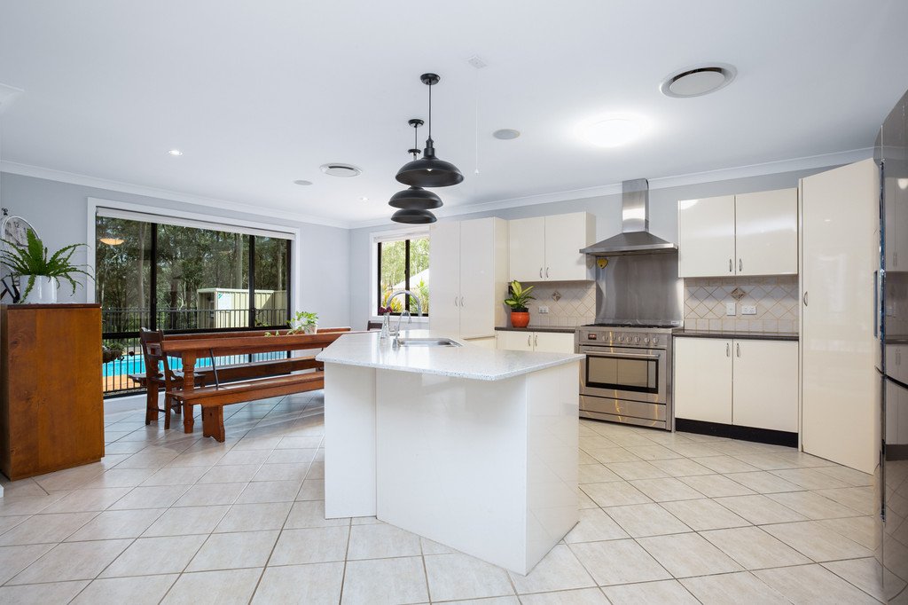 11 Thornbill Grove THORNTON 7