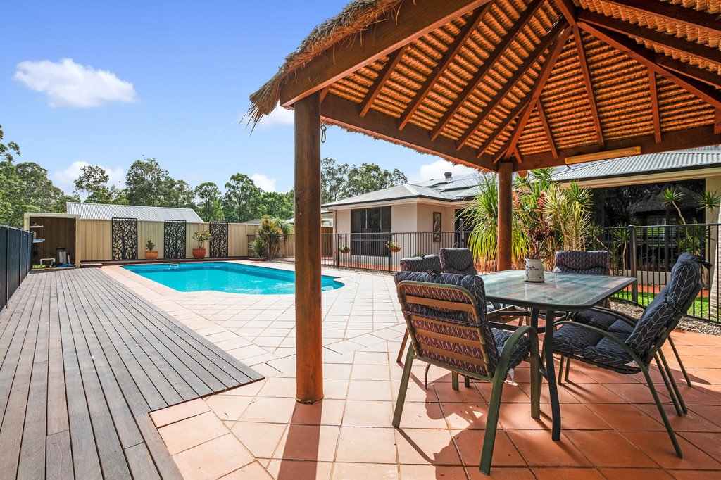 11 Thornbill Grove THORNTON 21
