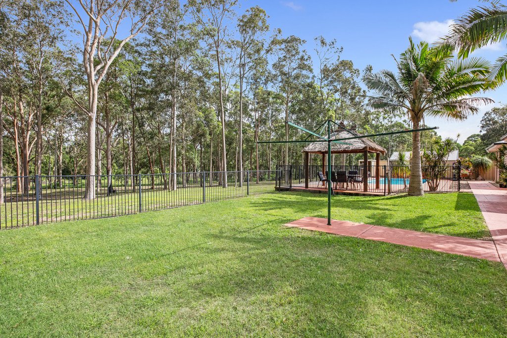 11 Thornbill Grove THORNTON 24
