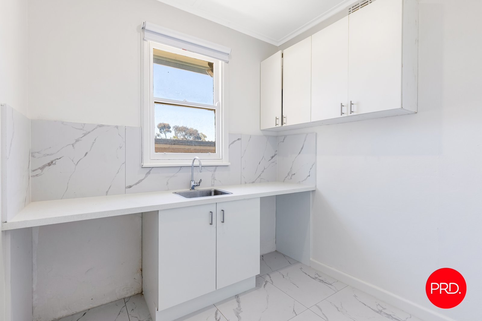 11 Thorpe Street CALIFORNIA GULLY 12