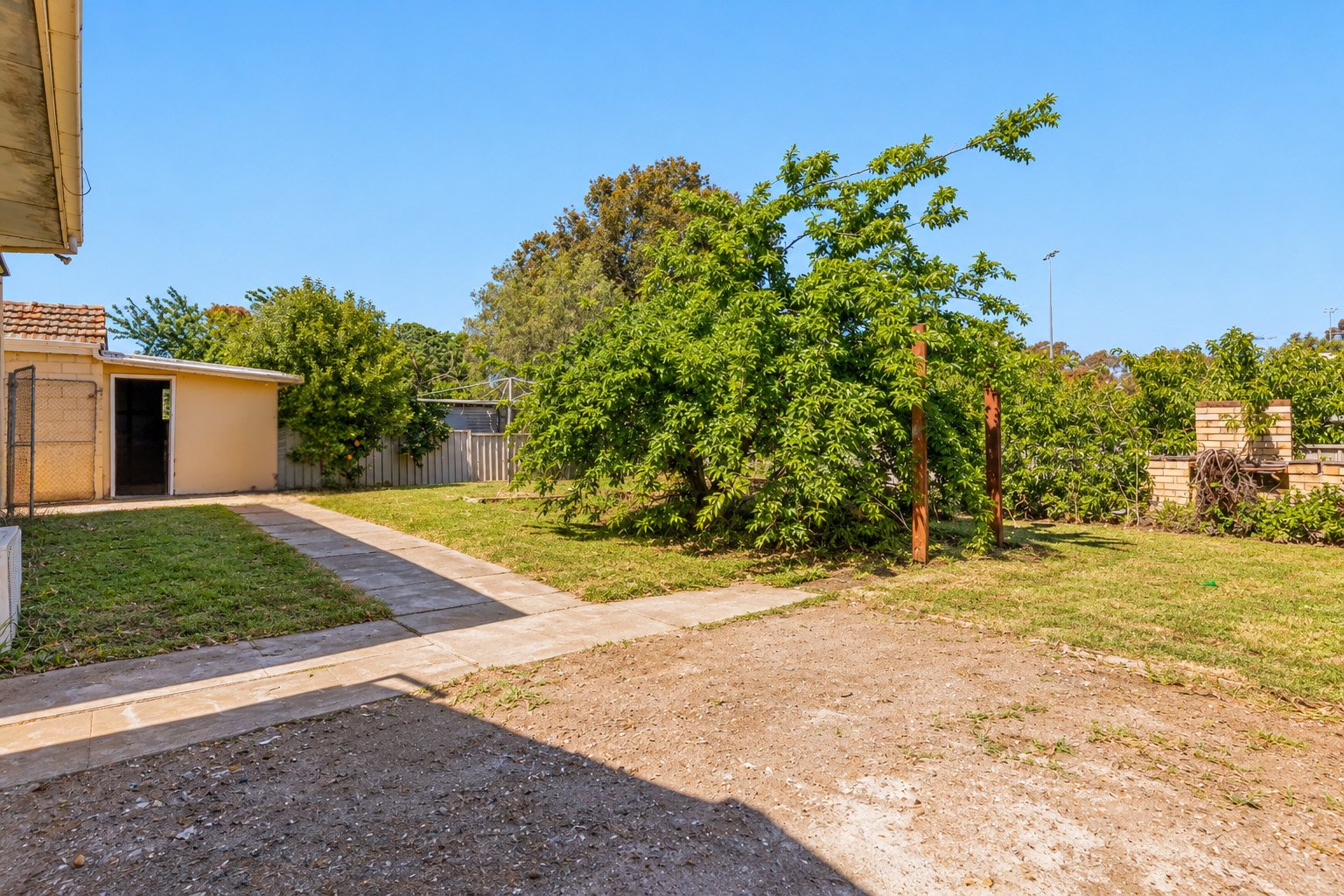 11 Thorpe Street CALIFORNIA GULLY 14
