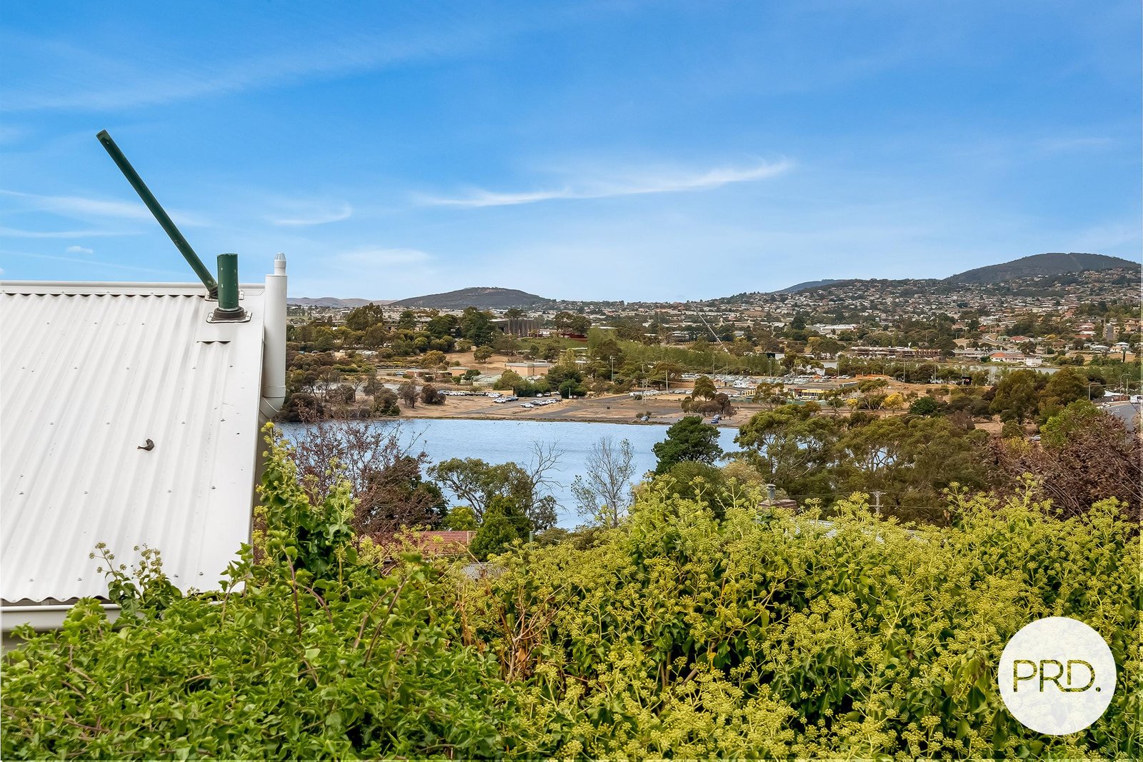 11 Tooma Avenue BERRIEDALE 21